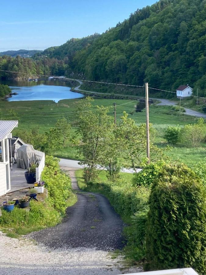 Anneks I Naturskjonne Gitlevag Lyngdal Exterior foto
