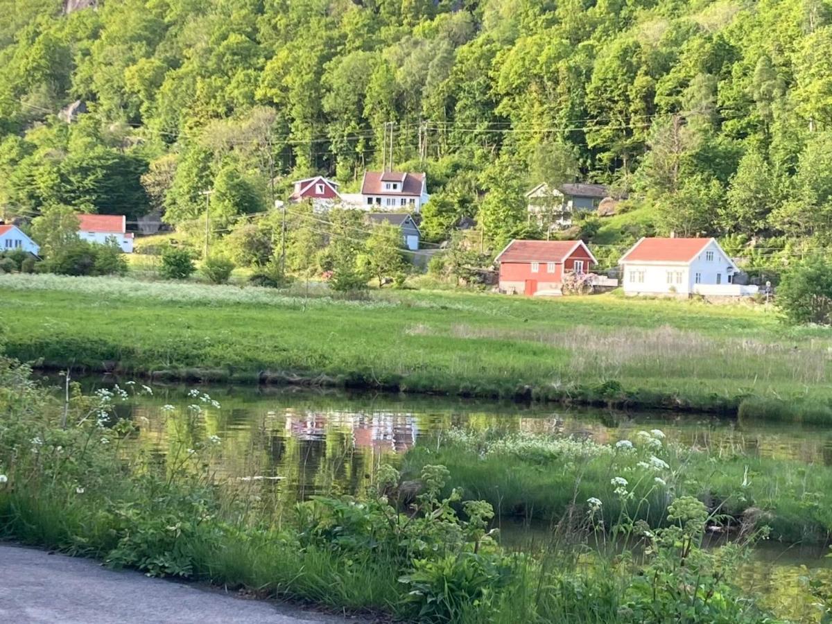 Anneks I Naturskjonne Gitlevag Lyngdal Exterior foto